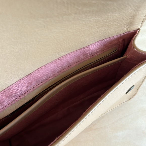 MANDRN Genuine Leather Fanny Pack ZIGGY- Sand - Picture 7 of 7